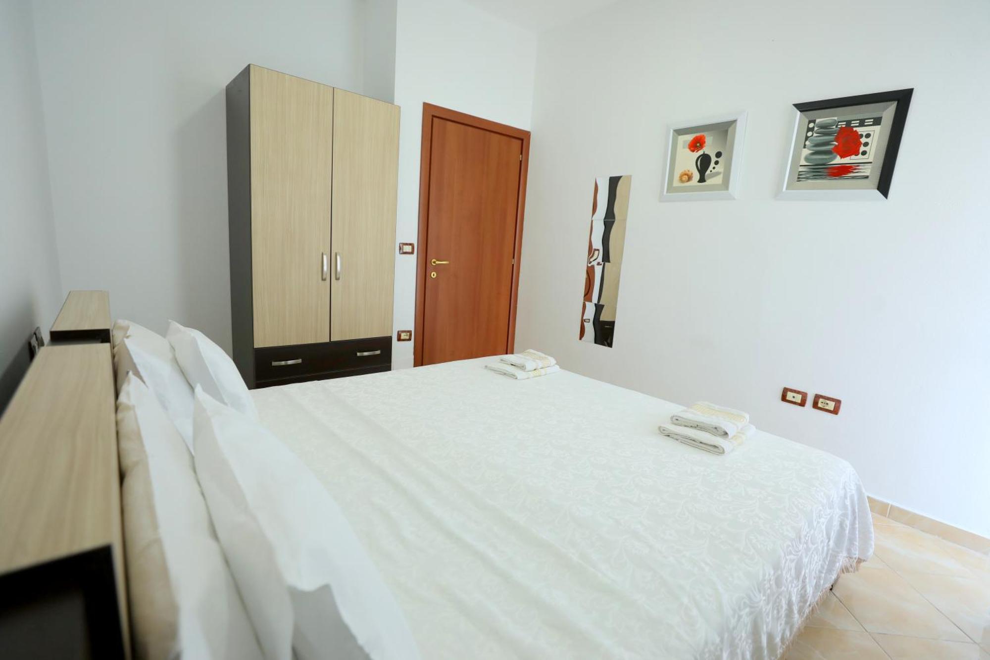 Blue Bay Apartments Saranda Extérieur photo